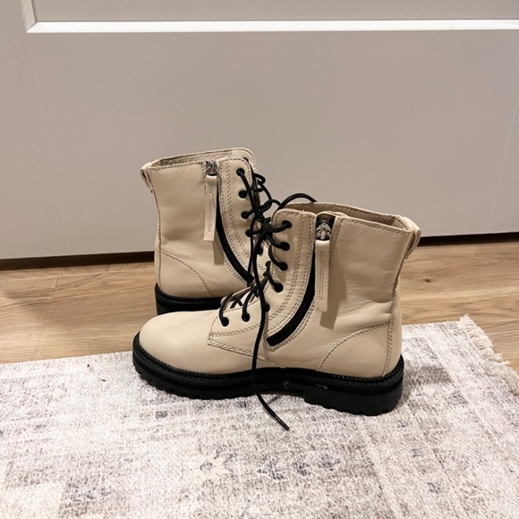 ZARA Cream Lace Up Combat Winter Boots - Picture 2 of 3